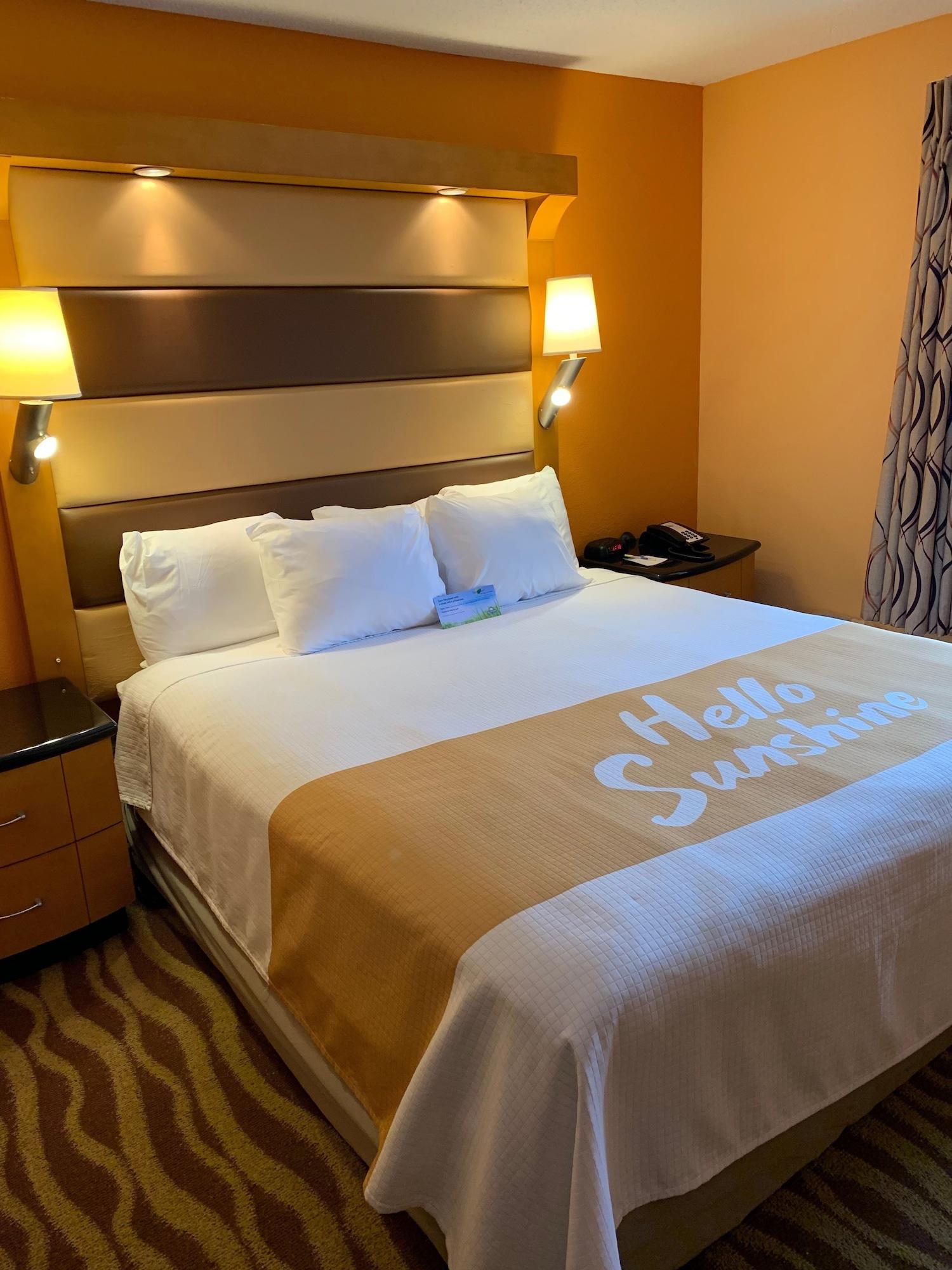 Days Inn & Suites By Wyndham Albany Dış mekan fotoğraf
