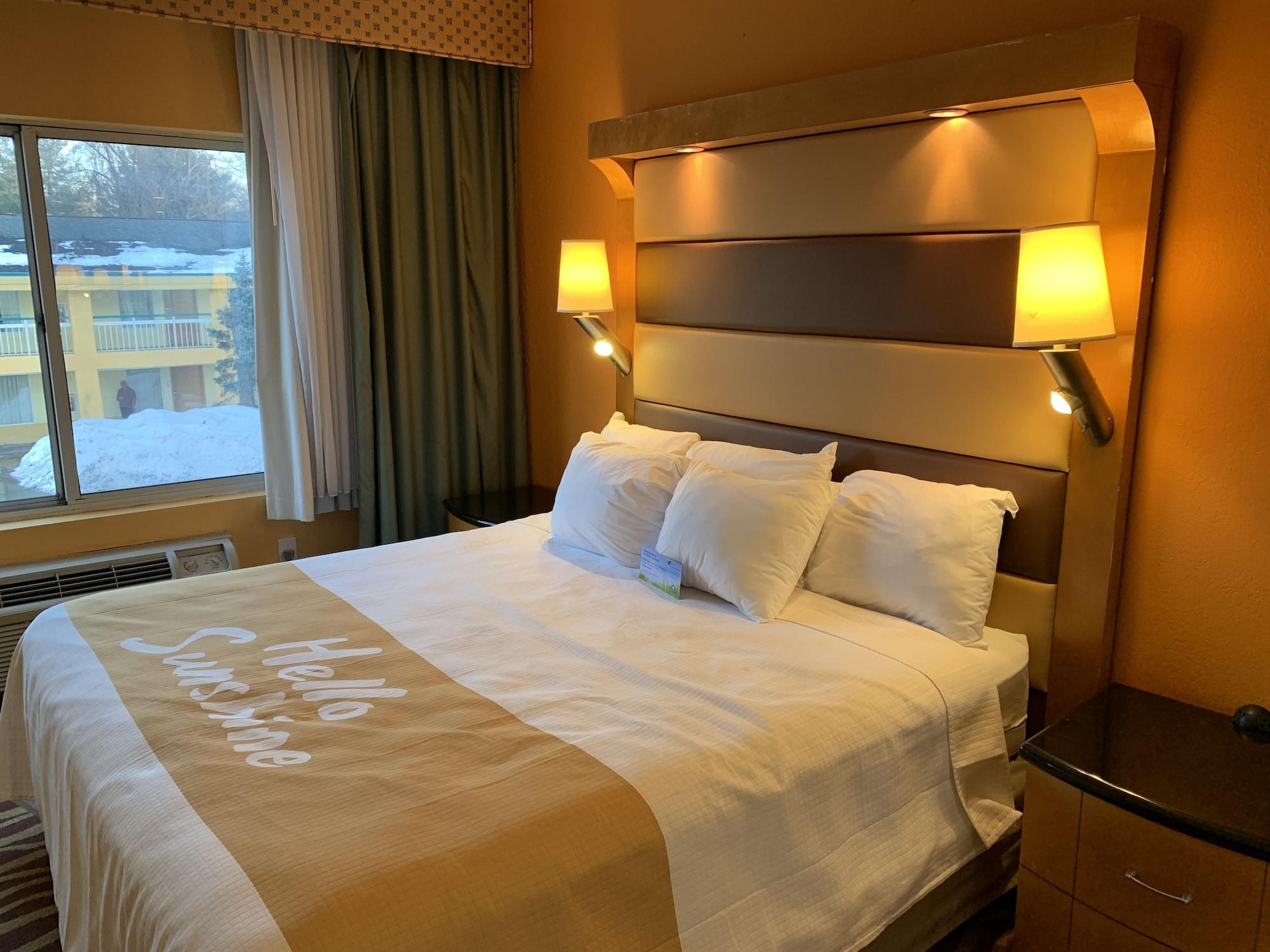 Days Inn & Suites By Wyndham Albany Dış mekan fotoğraf